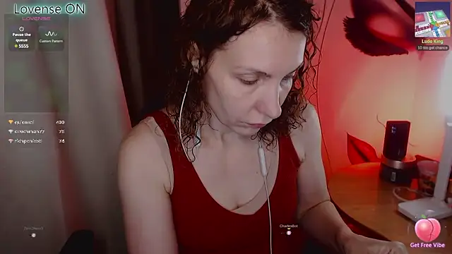 Snapshot of JohansonKatie chatting on 03-07-25, 12:37 JohansonKatie online show from 03-07-25, 12:37