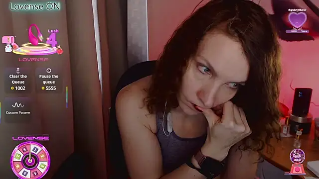 Snapshot of JohansonKatie chatting on 03-11-25, 06:21 JohansonKatie online show from 03-11-25, 06:21