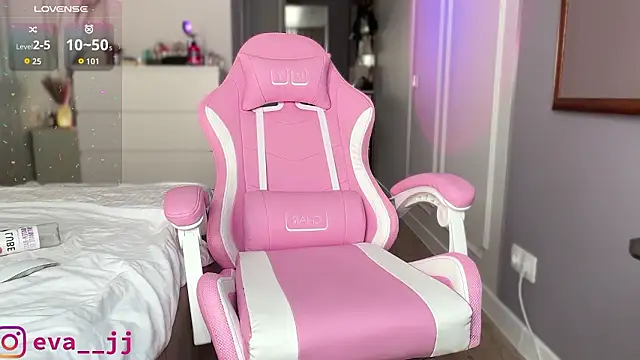 Snapshot of Eva_JJ chatting on 03-02-26, 05:08 Eva JJ online show from 03-02-26, 05:08