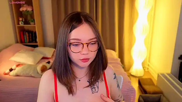 MilenaSaint online show from 02-25-26, 03:49