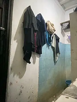 ditiya18 online show from 12-20-25, 03:02