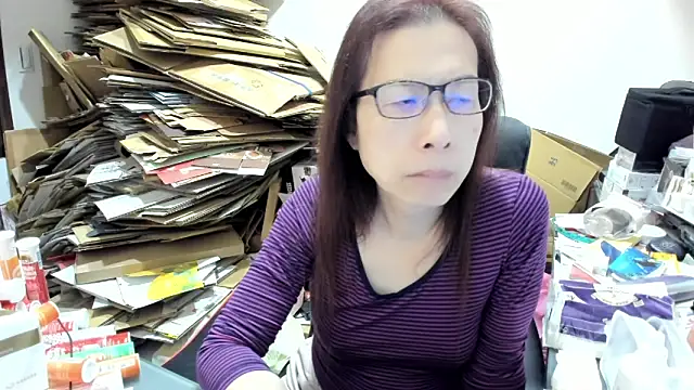 TiffanyC 4772 online show from 01-05-25, 02:30