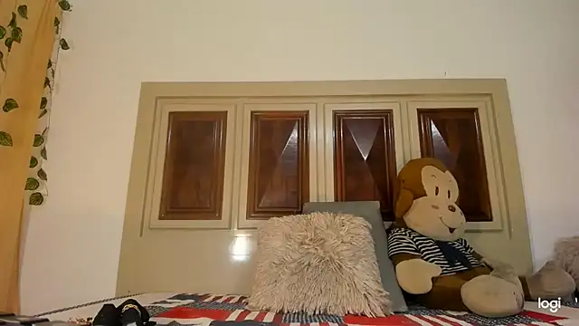 JessicaSloan online show from 10-23-25, 01:43