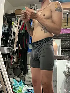 Snapshot of Prettyboiflaco chatting on 02-16-25, 12:19 Prettyboiflaco online show from 02-16-25, 12:19