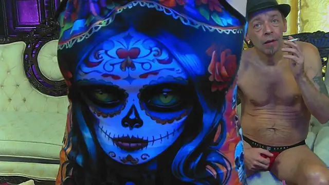 Snapshot of JadeandDamon chatting on 03-12-26, 05:08 JadeandDamon online show from 03-12-26, 05:08