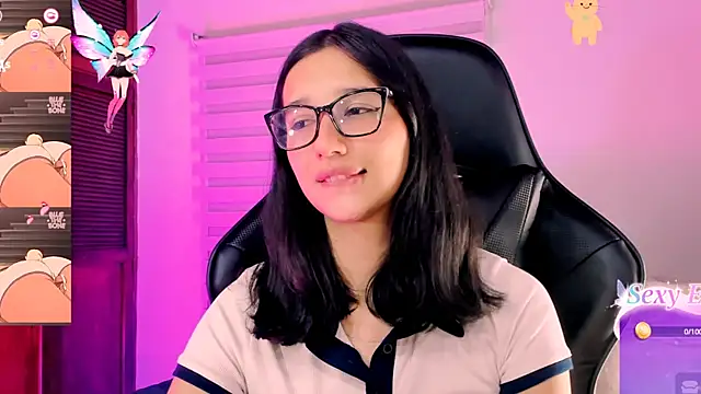 Snapshot of Luniverse chatting on 03-08-25, 12:00 Luniverse online show from 03-08-25, 12:00