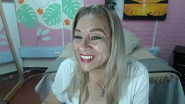 Snapshot of ZAMANTHA chatting on 11-26-25, 04:30 ZAMANTHA online show from 11-26-25, 04:30