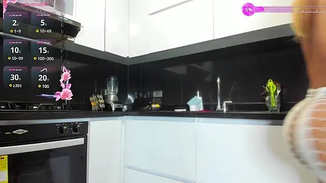 Snapshot of angelinafit chatting on 12-10-24, 02:27 angelinafit online show from 12-10-24, 02:27