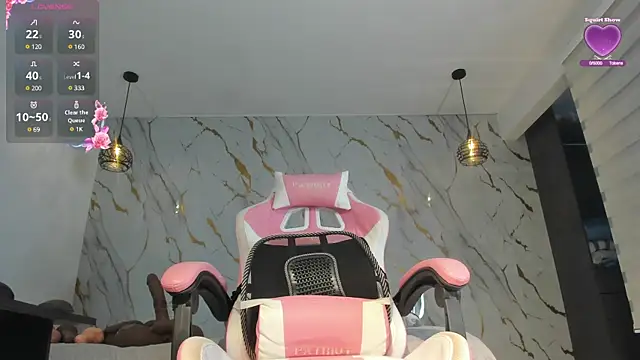 Snapshot of angelinafit chatting on 02-12-25, 01:27 angelinafit online show from 02-12-25, 01:27
