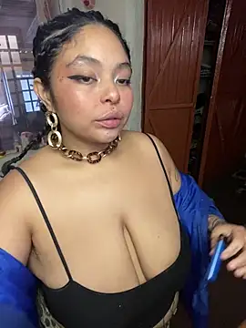 Snapshot of PrincessLauren420 chatting on 01-28-25, 03:25 PrincessLauren420 online show from 01-28-25, 03:25