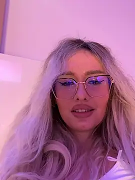 Snapshot of mollyxxx chatting on 01-14-25, 06:13 mollyxxx online show from 01-14-25, 06:13