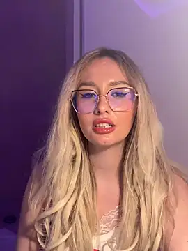 Snapshot of mollyxxx chatting on 01-16-25, 04:17 mollyxxx online show from 01-16-25, 04:17