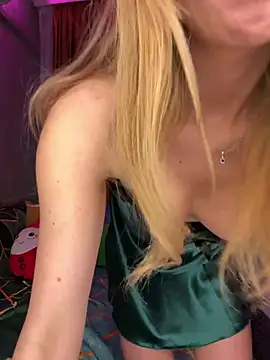 RockQueen A online show from 01-24-25, 06:03