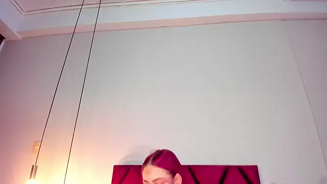 JupiteFox online show from 10-28-25, 01:09