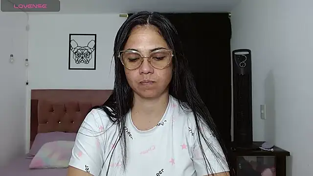 selena ferri online show from 04-25-26, 11:24