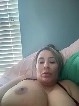 Aw ThROAt9 online show from 03-11-26, 03:40