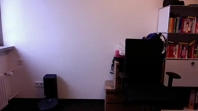 Snapshot of Slave_75 chatting on 12-23-24, 10:53 Slave 75 online show from 12-23-24, 10:53