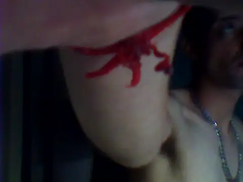 Snapshot of yourboysexy19 chatting on 10-29-25, 05:20 yourboysexy19 online show from 10-29-25, 05:20