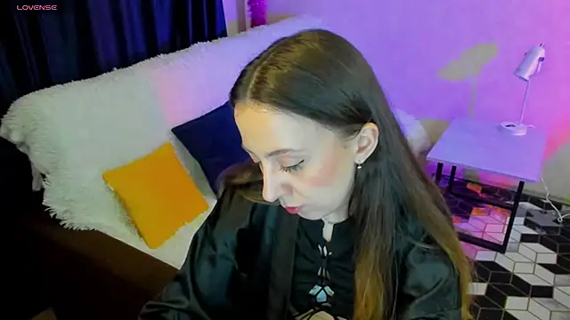 CurlySteph online show from 03-18-25, 07:10