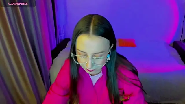 CurlySteph online show from 02-14-26, 07:54