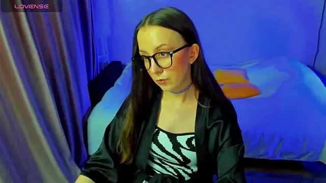 CurlySteph online show from 06-04-26, 06:58