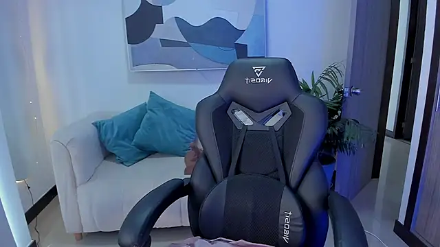 SaraParker  online show from 03-18-25, 06:37