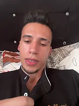 Snapshot of 12jun chatting on 04-04-26, 09:12 12jun online show from 04-04-26, 09:12