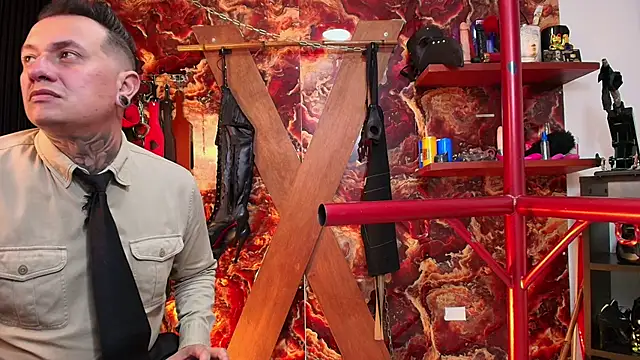 boy n girl online show from 11-13-25, 05:23