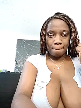 Snapshot of doucebrune chatting on 05-22-26, 08:47 doucebrune online show from 05-22-26, 08:47