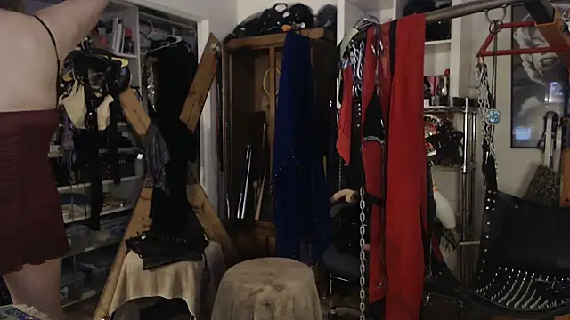 Snapshot of Transjoni chatting on 03-08-25, 03:35 Transjoni online show from 03-08-25, 03:35