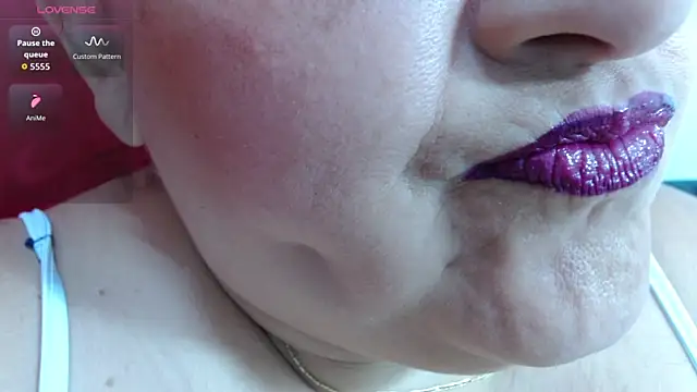 Kerly Doll online show from 04-28-26, 05:29