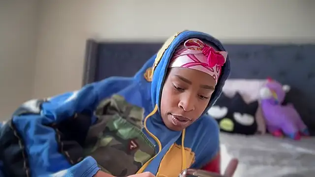 Cum2Charm online show from 11-10-25, 05:34