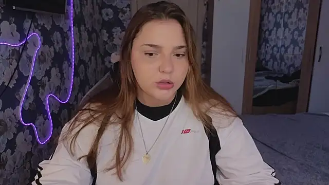  momiji  online show from 04-25-26, 01:52