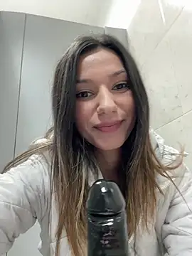 Snapshot of _MiaQueen_ chatting on 03-13-25, 10:32  MiaQueen  online show from 03-13-25, 10:32