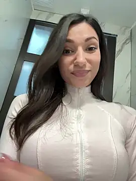 Snapshot of _MiaQueen_ chatting on 02-04-26, 07:53 MiaQueen online show from 02-04-26, 07:53