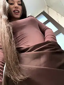 Snapshot of _MiaQueen_ chatting on 03-01-26, 11:07 MiaQueen online show from 03-01-26, 11:07