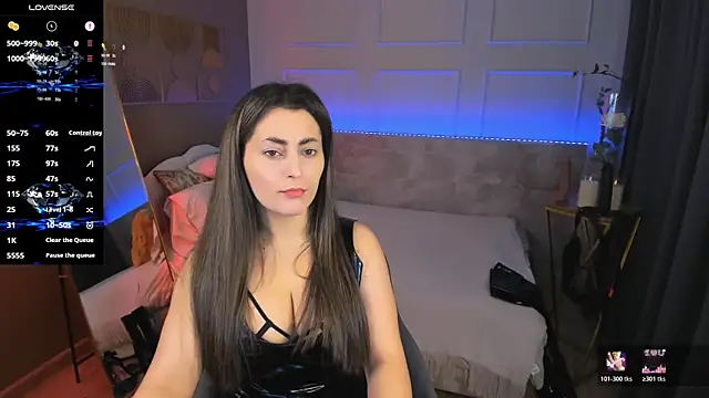 Snapshot of KylieMellow chatting on 05-21-26, 05:36 KylieMellow online show from 05-21-26, 05:36
