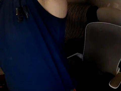 Snapshot of BarucRj chatting on 11-21-25, 07:07 BarucRj online show from 11-21-25, 07:07