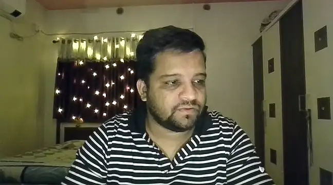 Snapshot of dhruv_love chatting on 02-04-25, 05:01 dhruv love online show from 02-04-25, 05:01