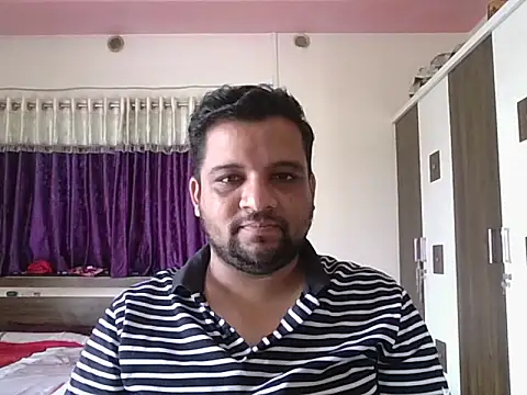 Snapshot of dhruv_love chatting on 09-16-25, 07:53 dhruv love online show from 09-16-25, 07:53