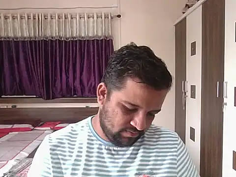 Snapshot of dhruv_love chatting on 09-26-25, 06:28 dhruv love online show from 09-26-25, 06:28