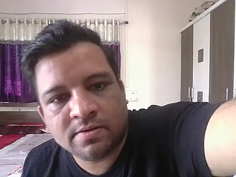 Snapshot of dhruv_love chatting on 10-06-25, 04:10 dhruv love online show from 10-06-25, 04:10