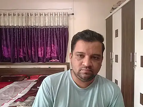 Snapshot of dhruv_love chatting on 10-10-25, 04:11 dhruv love online show from 10-10-25, 04:11