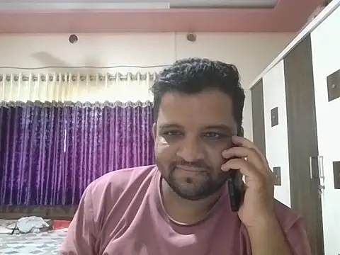 Snapshot of dhruv_love chatting on 10-25-25, 10:01 dhruv love online show from 10-25-25, 10:01