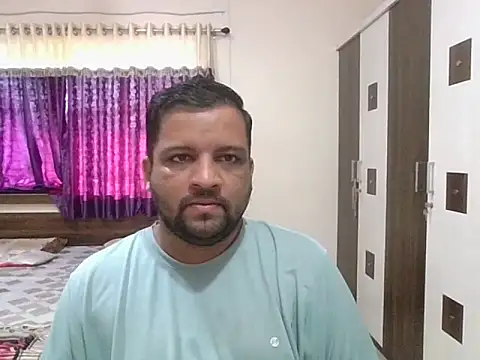 Snapshot of dhruv_love chatting on 10-29-25, 04:04 dhruv love online show from 10-29-25, 04:04