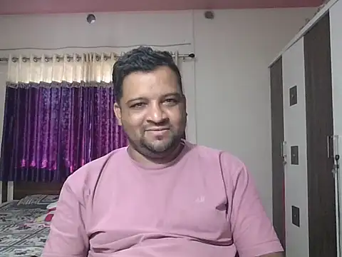 Snapshot of dhruv_love chatting on 04-14-26, 04:40 dhruv love online show from 04-14-26, 04:40
