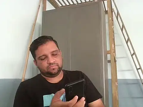 Snapshot of dhruv_love chatting on 05-08-26, 05:02 dhruv love online show from 05-08-26, 05:02