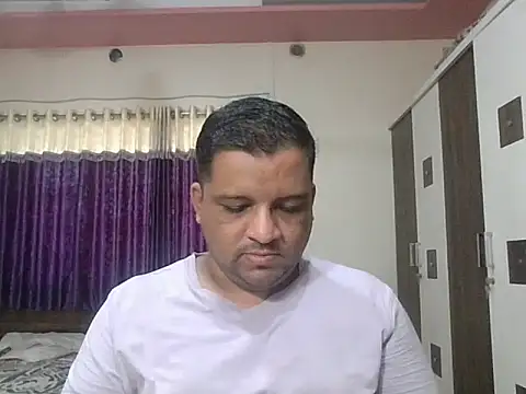 Snapshot of dhruv_love chatting on 05-31-26, 07:26 dhruv love online show from 05-31-26, 07:26