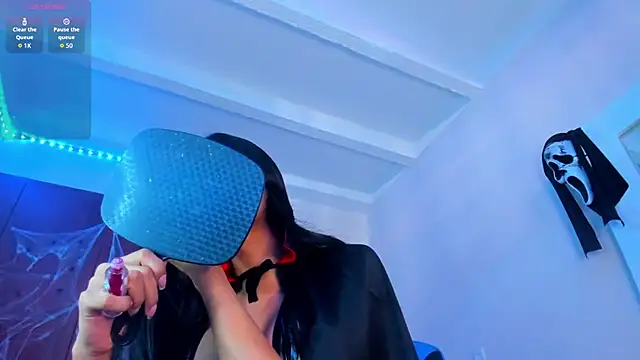 Snapshot of divinesalome chatting on 10-11-25, 07:45 divinesalome online show from 10-11-25, 07:45