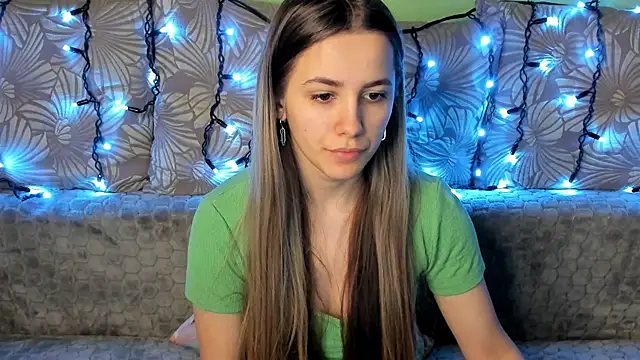 MaggieCake online show from 12-20-24, 07:12